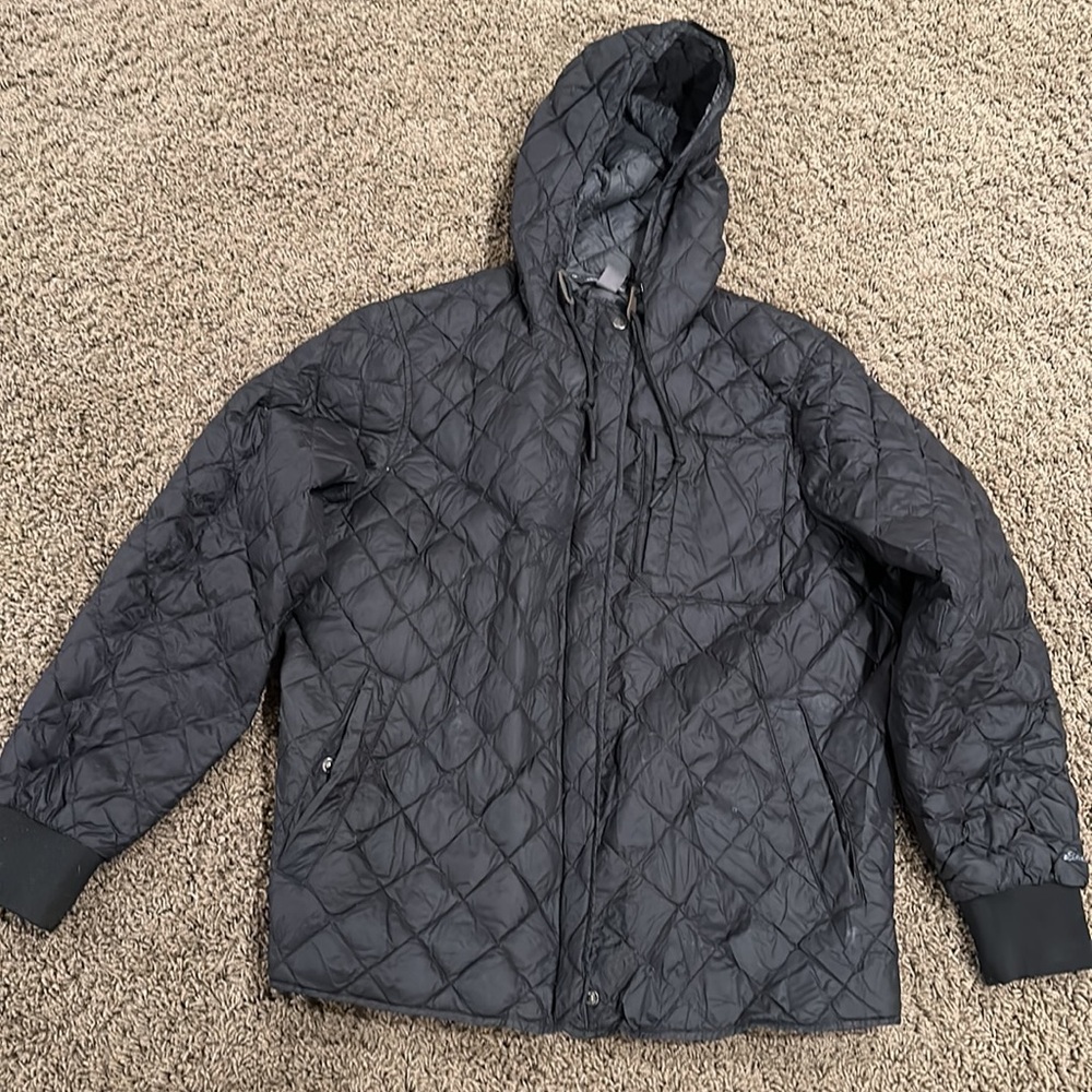 Eddit Bauer bomber puffer size large